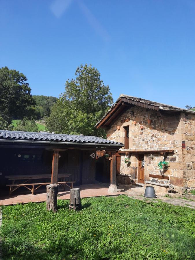 Cabana Pasiega La Quemada San Pedro Del Romeral ภายนอก รูปภาพ