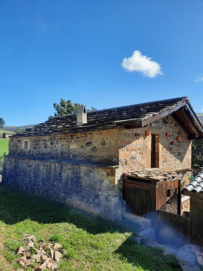 Cabana Pasiega La Quemada San Pedro Del Romeral ภายนอก รูปภาพ