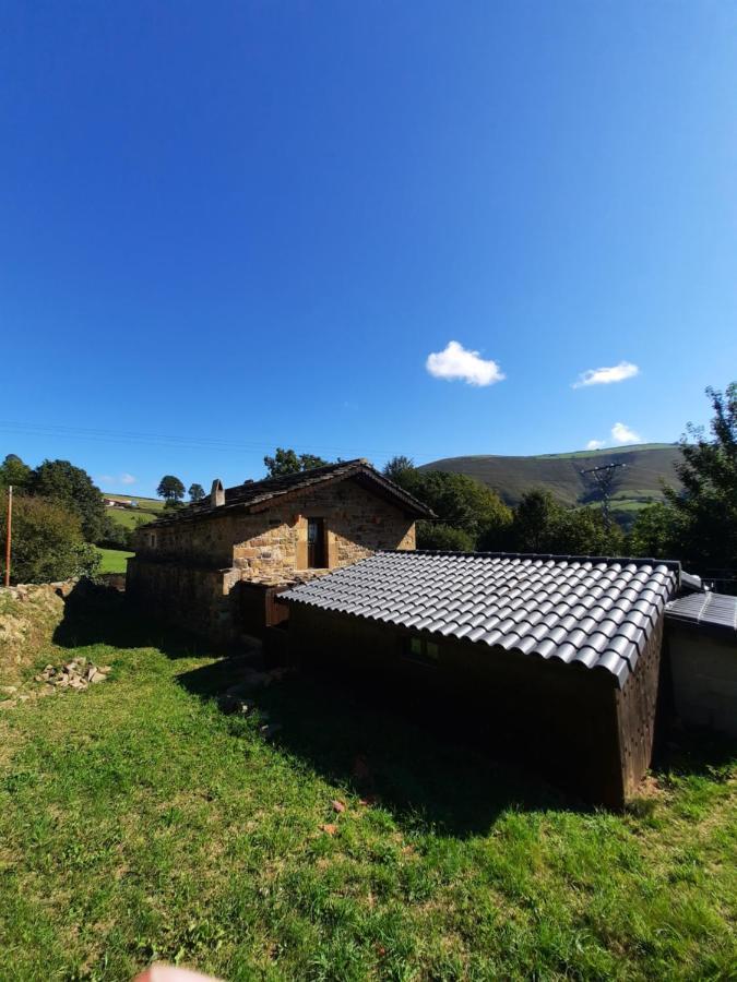 Cabana Pasiega La Quemada San Pedro Del Romeral ภายนอก รูปภาพ